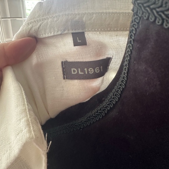 DL1961 Candace Puffed Sleeve Button Up Linen Shirt, white/cream, size large - Picture 7 of 10